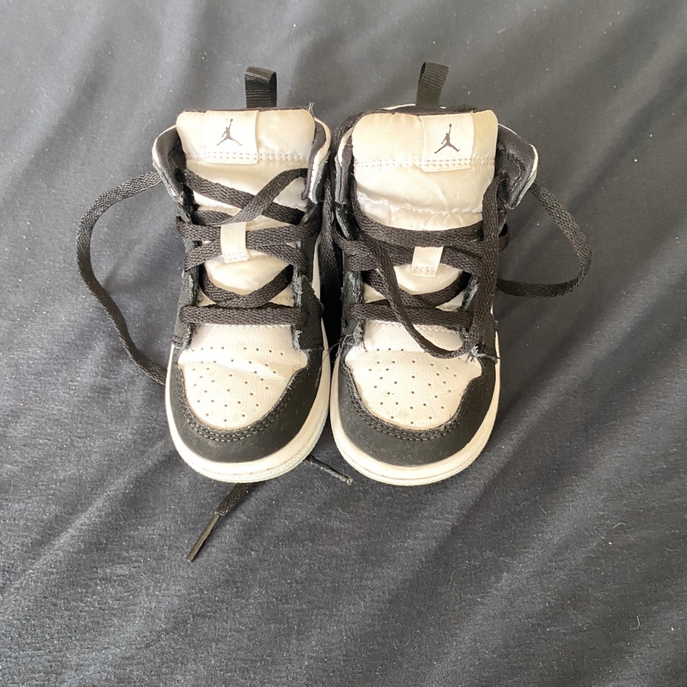 Toddler Jordan Mid 1 “Glow in the Dark Panda”